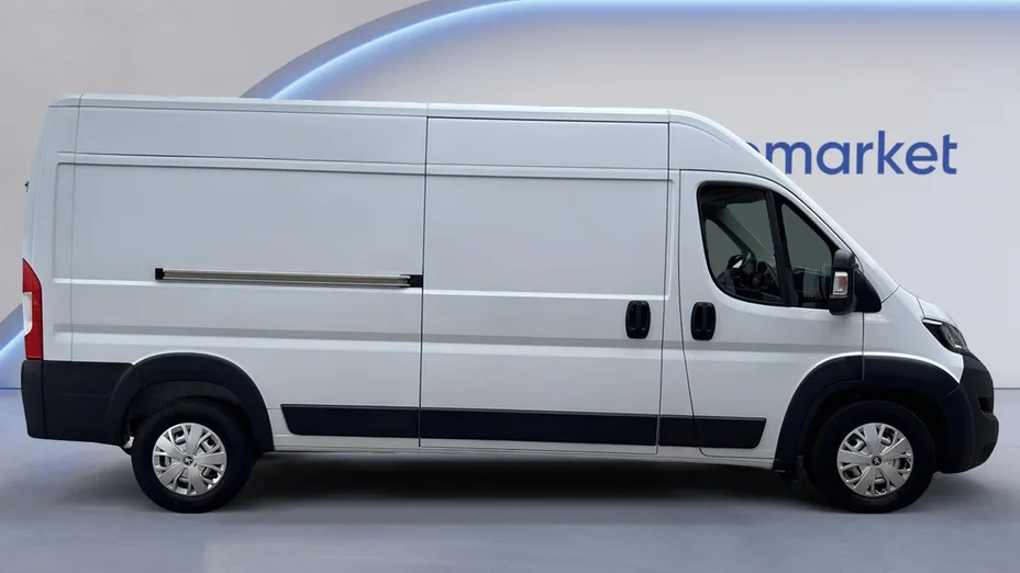 PEUGEOT Boxer Boxer 435 BlueHDi L3H2