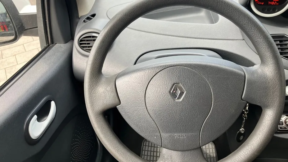 RENAULT Twingo Twingo 1.2 16V Miss Sixty