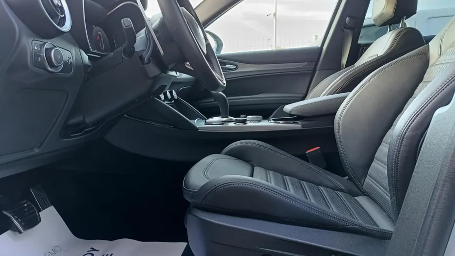 ALFA ROMEO Stelvio Stelvio 2.0 Turbo Veloce Q4 aut