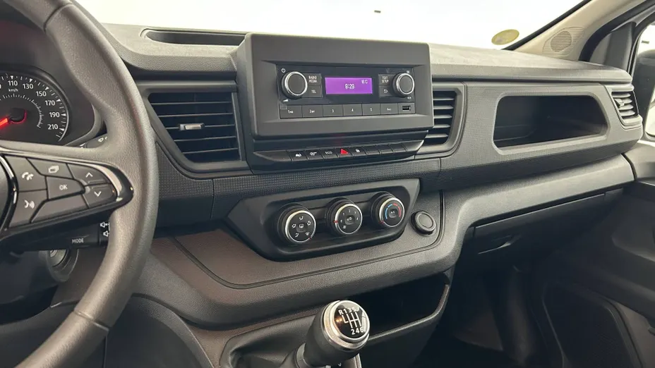 RENAULT Trafic -