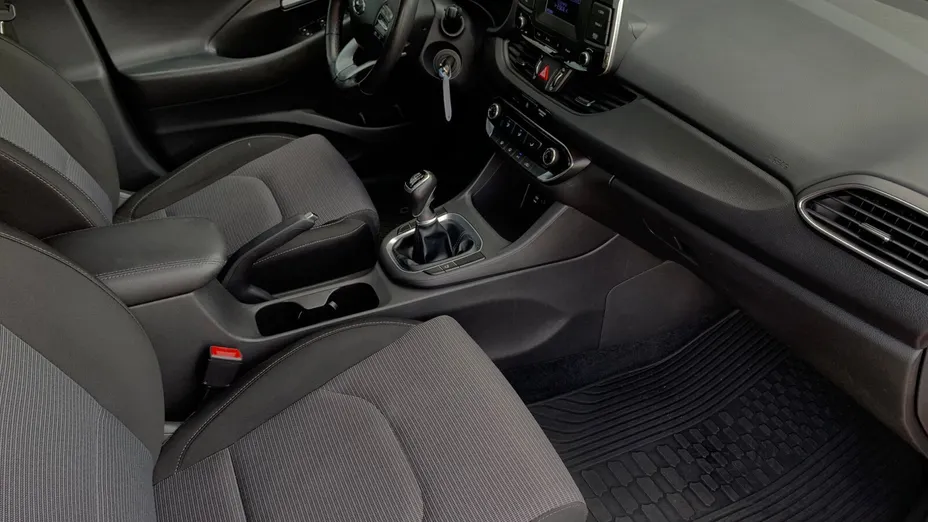 HYUNDAI i30 i30 1.0 T-GDI Modern