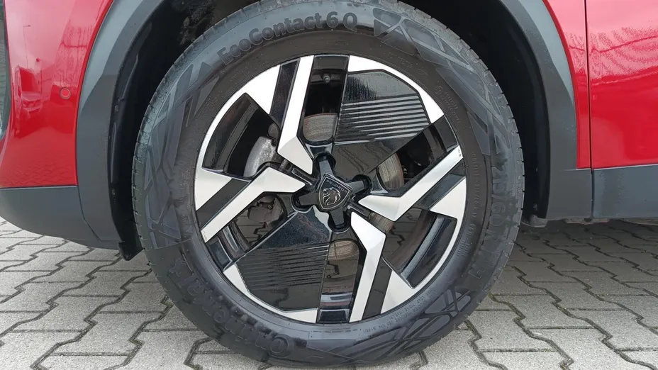 PEUGEOT 2008 2008 PureTech 130 Allure S&S EAT8