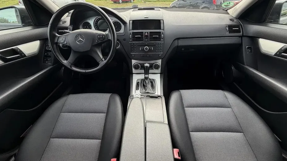 MERCEDES-BENZ C Klasa -