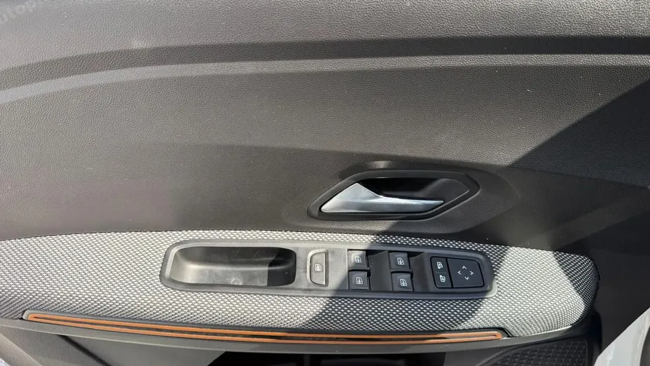 DACIA Sandero -