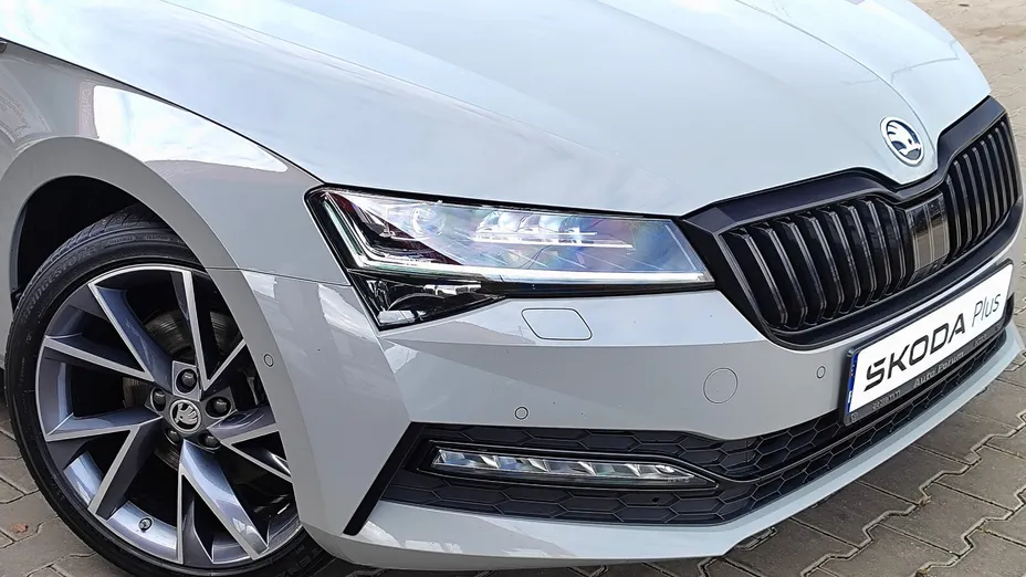 SKODA Superb Superb 2.0 TDI SCR Sportline DSG