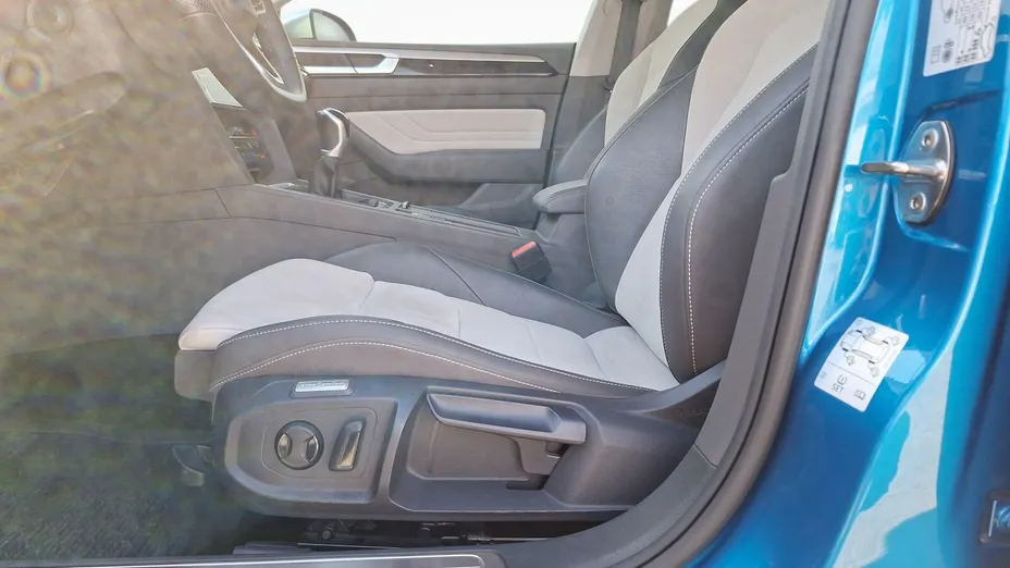 VOLKSWAGEN Arteon Arteon 1.5 TSI Elegance