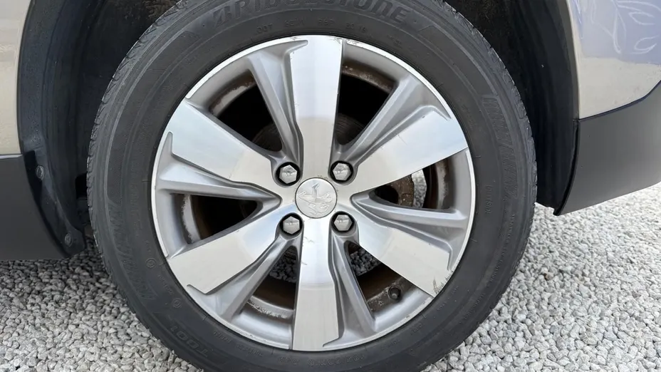 PEUGEOT 2008 2008 1.2 Pure Tech Access