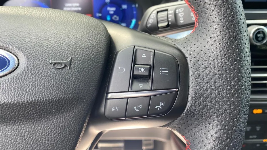 FORD Kuga Kuga 2.5 FHEV FWD Graphite Tech Edition e-CVT