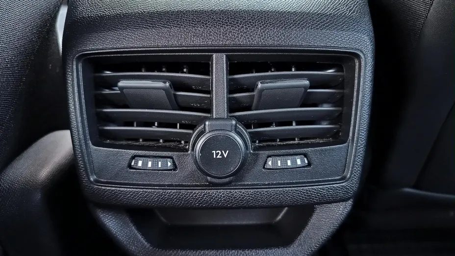 PEUGEOT 3008 -