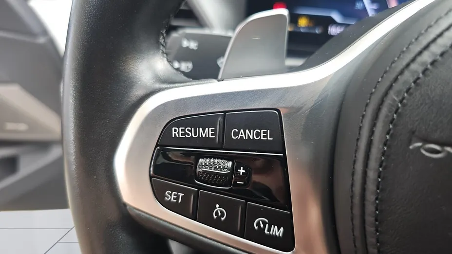 BMW Seria 3 320i aut