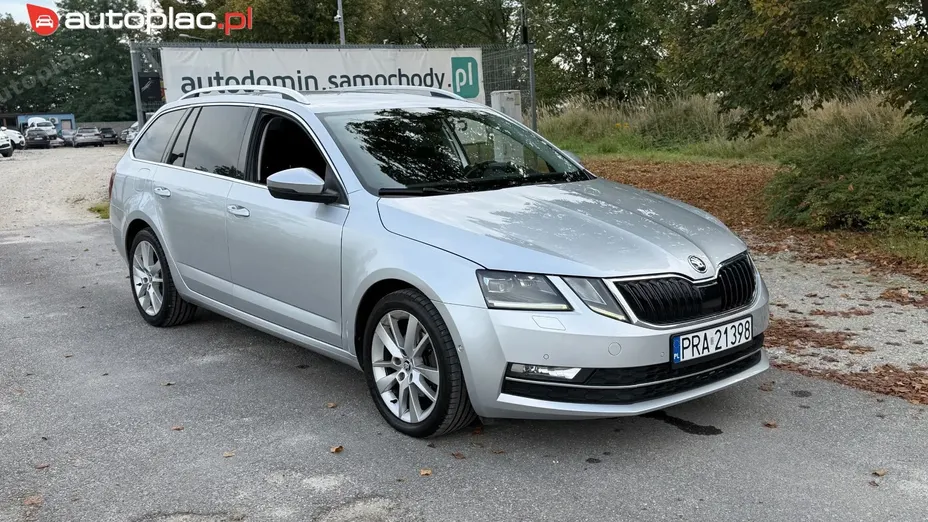 SKODA Octavia -