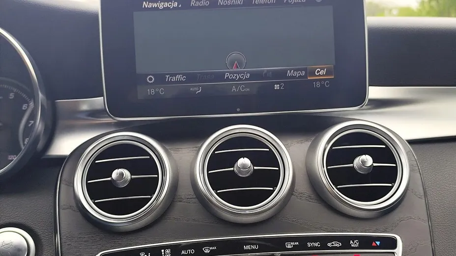 MERCEDES-BENZ C Klasa -