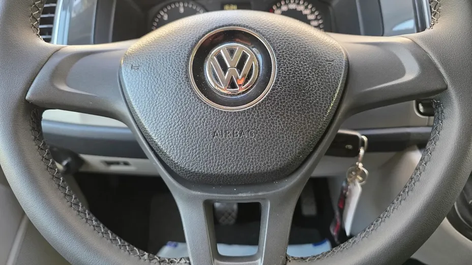 VOLKSWAGEN Transporter -