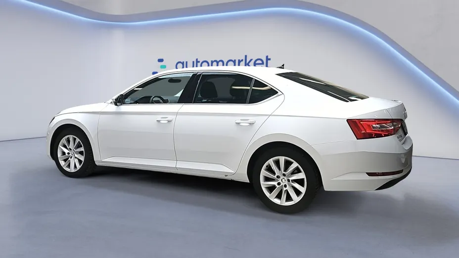 SKODA Superb Superb 2.0 TDI SCR Ambition DSG