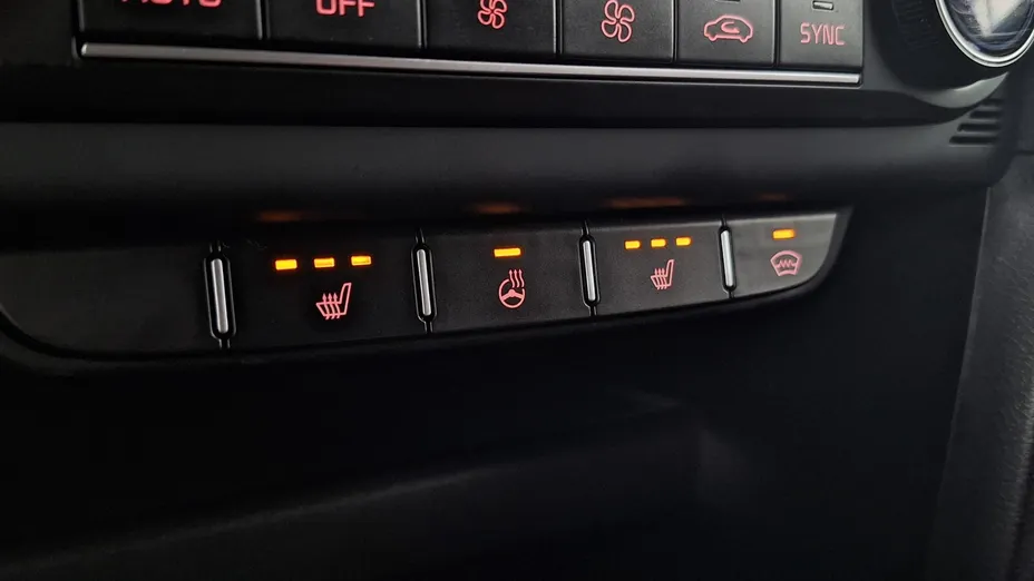 KIA Cee'd Ceed 1.5 T-GDI L DCT