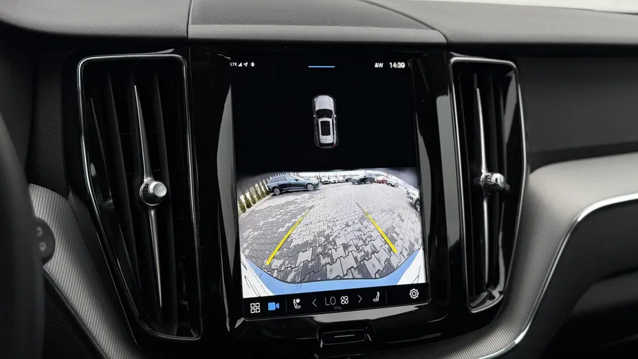 VOLVO XC60 XC60 B4 B Plus Dark aut