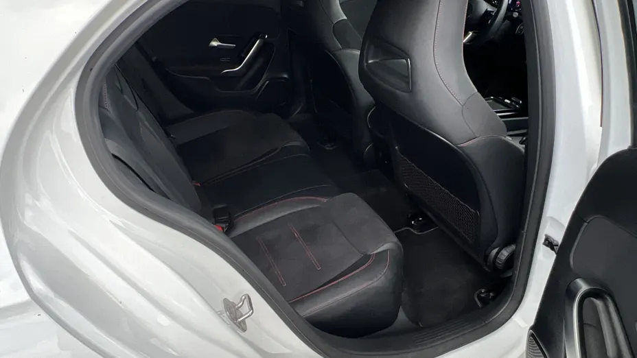 MERCEDES-BENZ A Klasa A 200 AMG Line 7G-DCT