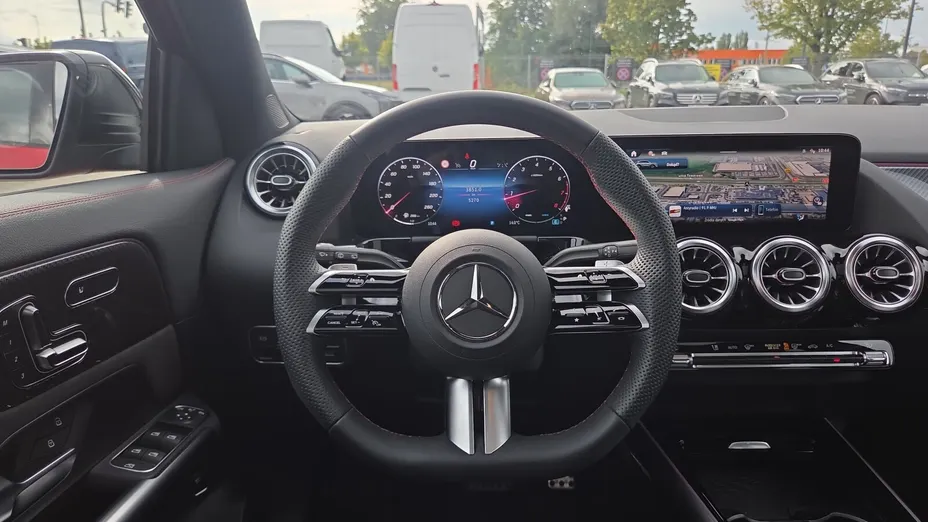 MERCEDES-BENZ GLA GLA 200 mHEV AMG Line 7G-DCT