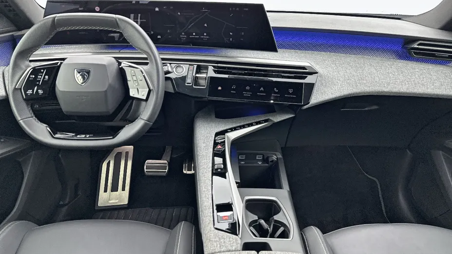 PEUGEOT 5008 -