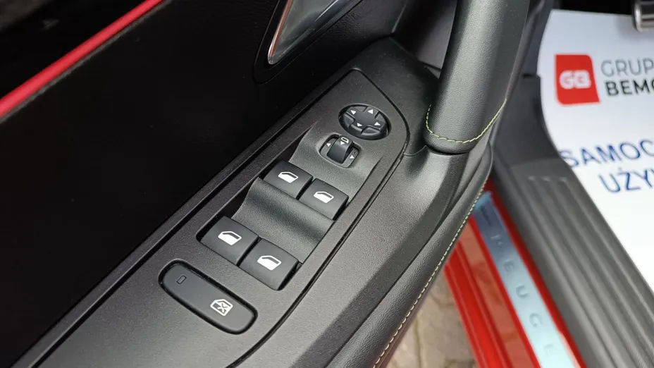 PEUGEOT 2008 2008 1.2 PureTech GT Pack S&S EAT8