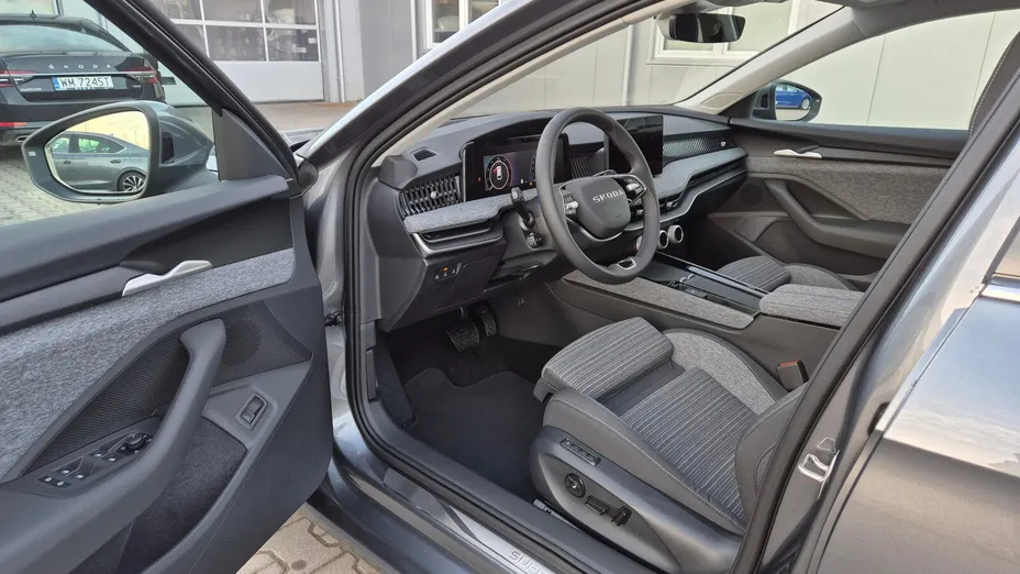 SKODA Superb Superb 2.0 TDI SCR 4x4 Edition 130 DSG