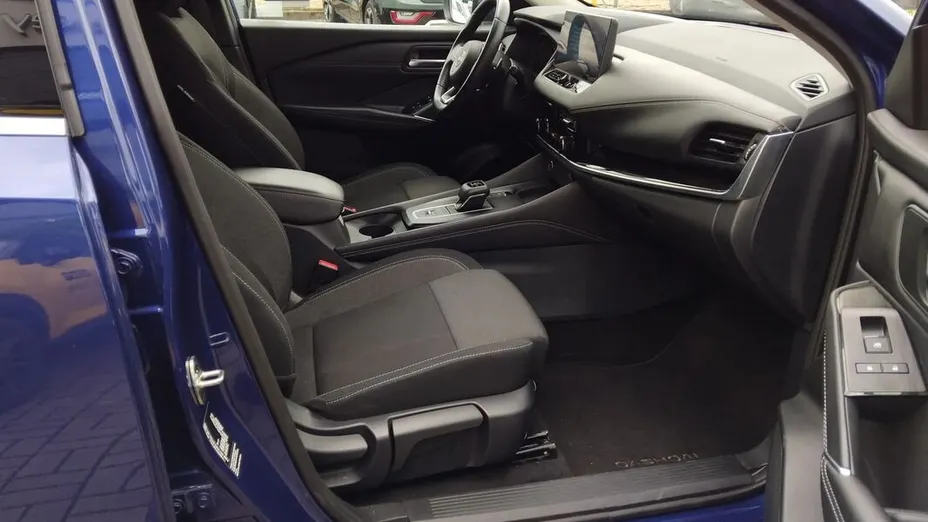 NISSAN Qashqai Qashqai 1.3 DIG-T mHEV N-Connecta Xtronic