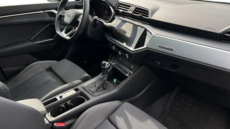 AUDI Q3 Sportback -