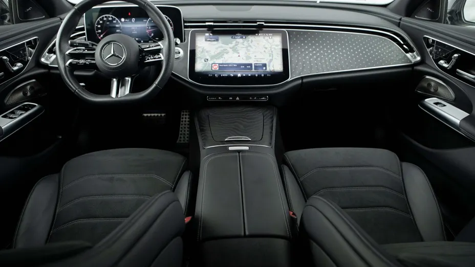 MERCEDES-BENZ E Klasa E 220 d mHEV 4-Matic AMG 9G-Tronic