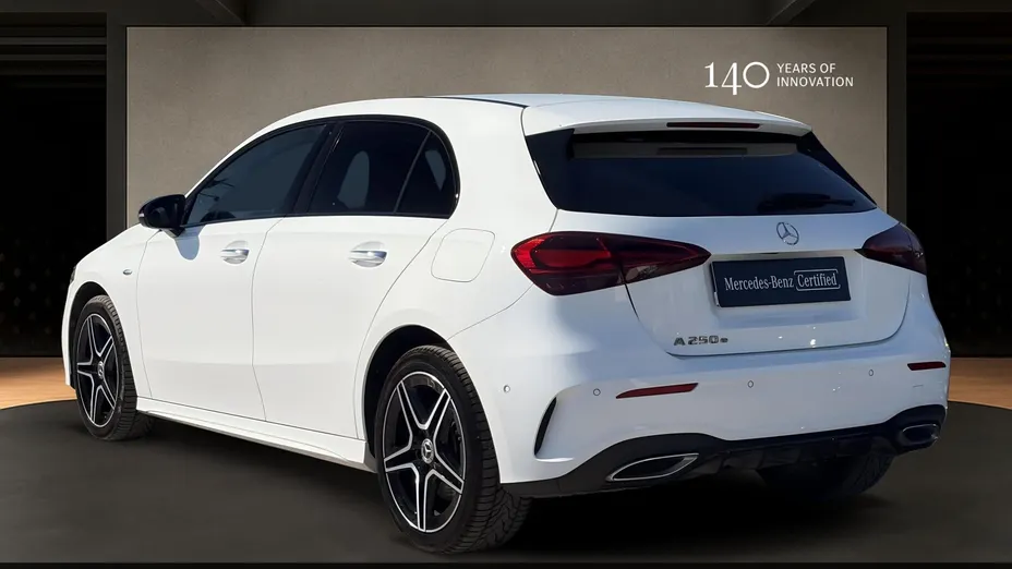 MERCEDES-BENZ A Klasa A 250 e PHEV AMG Line 8G-DCT