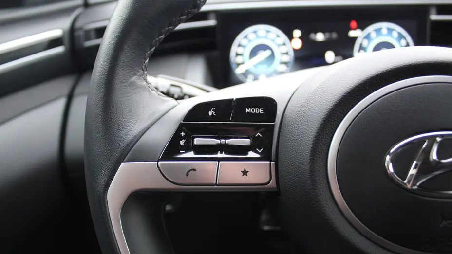 HYUNDAI Tucson Tucson 1.6 T-GDi HEV Smart 2WD