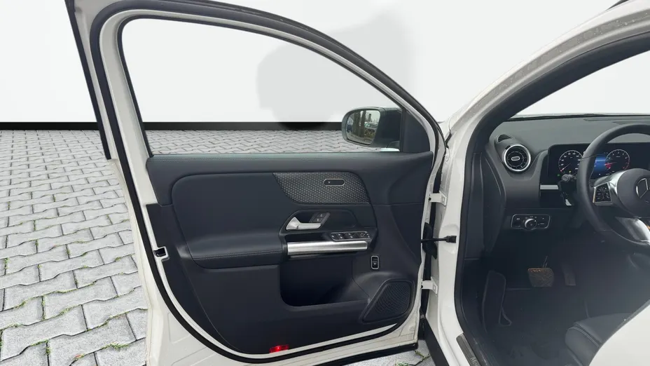 MERCEDES-BENZ GLA GLA 200 mHEV Progressive 7G-DCT