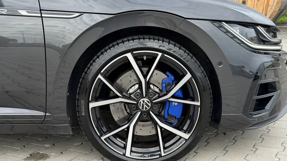 VOLKSWAGEN Arteon Arteon 2.0 TSI 4Motion R DSG