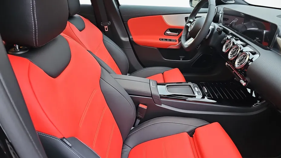 MERCEDES-BENZ A Klasa A 200 AMG Line 7G-DCT