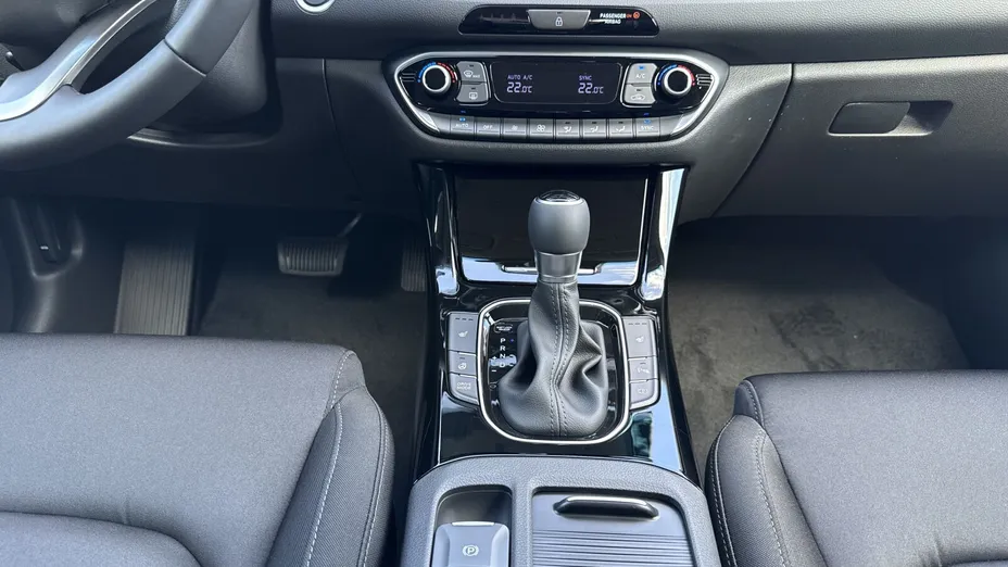 HYUNDAI i30 i30 1.6 T-GDI Smart DCT
