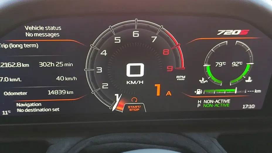 McLaren 720S Coupe -