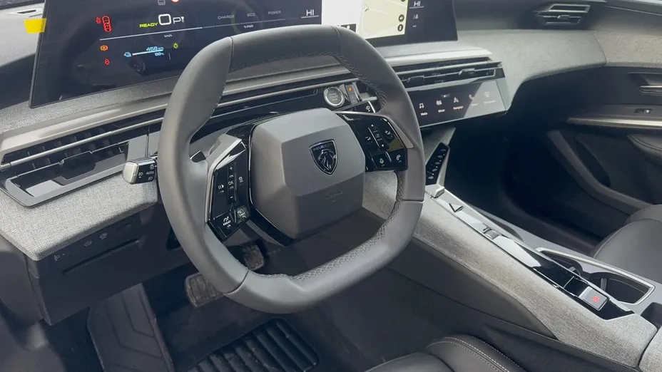 PEUGEOT 3008 e-3008 73kWh Allure Nowy