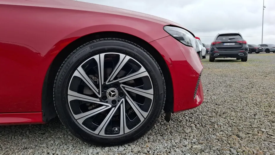 MERCEDES-BENZ E Klasa E 200 mHEV 4-Matic Avantgarde 9G-Tronic