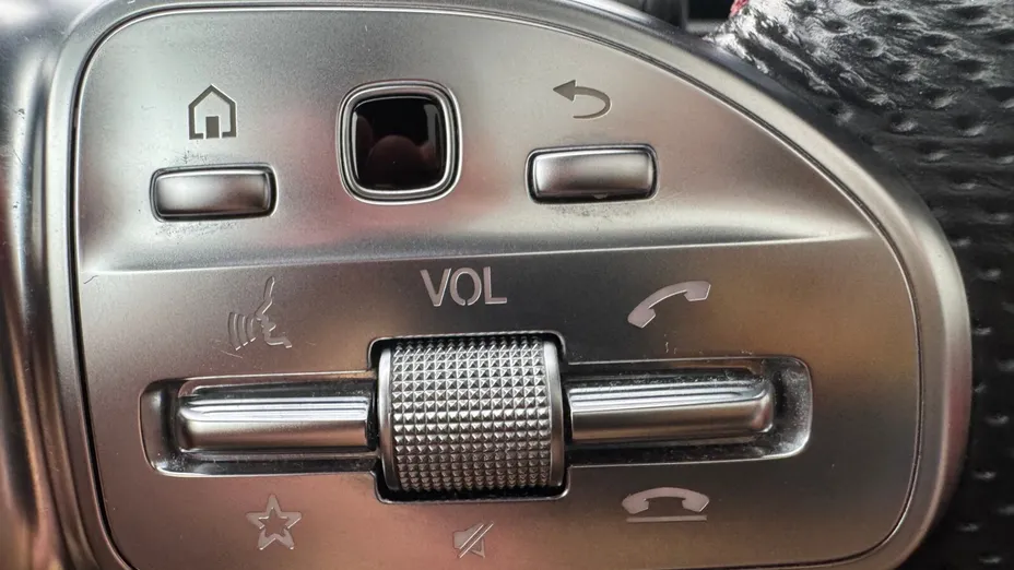 MERCEDES-BENZ A Klasa A 220 d AMG Line 8G-DCT