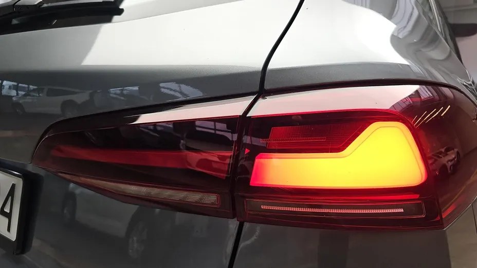 BMW Seria 2 218i aut