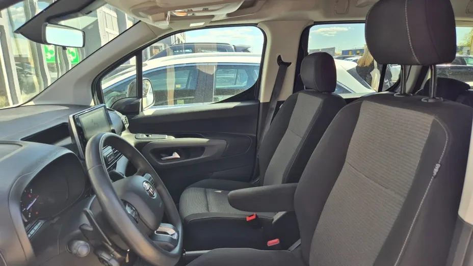 TOYOTA Proace City Verso Proace City Verso 1.5 D-4D Business Aut.