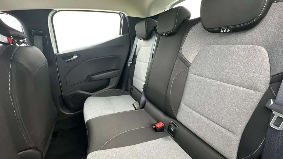 RENAULT Clio -