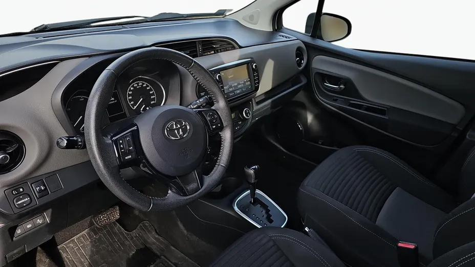 TOYOTA Yaris Yaris 1.5 Premium CVT