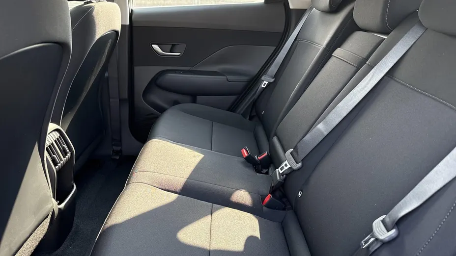 HYUNDAI Kona Kona Electric 65kWh Smart Nowy