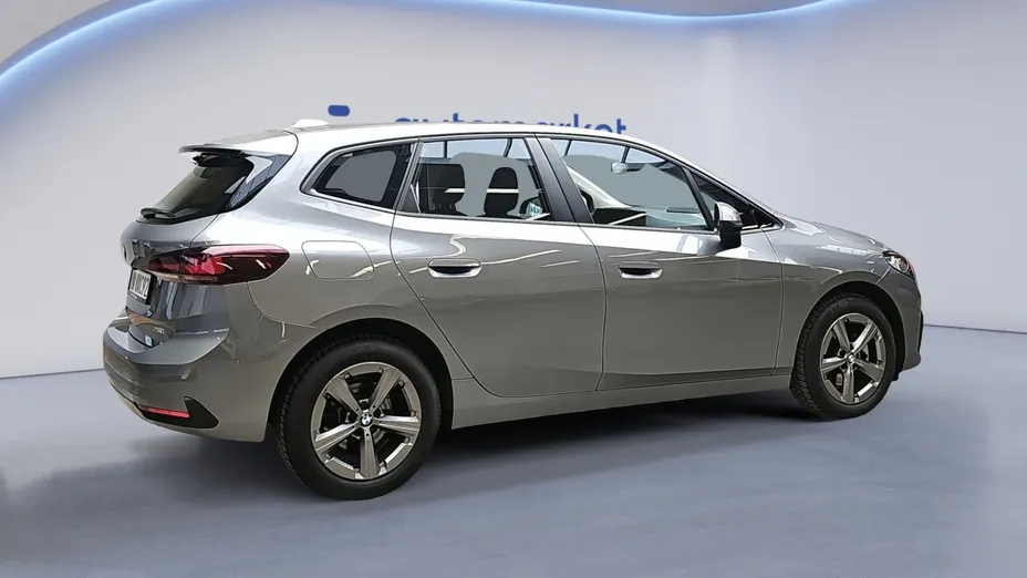 BMW Seria 2 218i aut