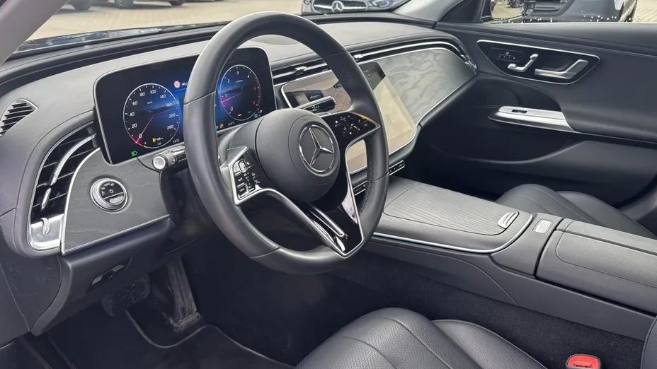 MERCEDES-BENZ E Klasa E 200 d mHEV Avantgarde 9G-Tronic