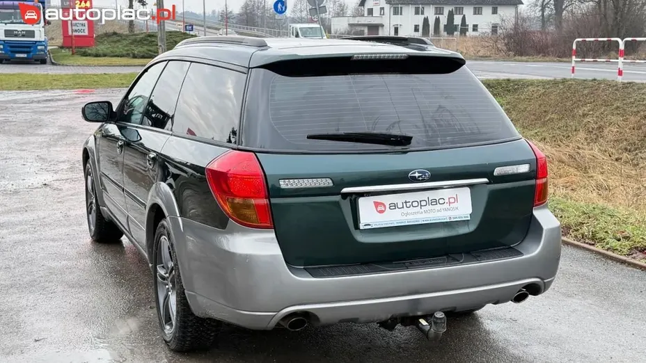 SUBARU Outback -
