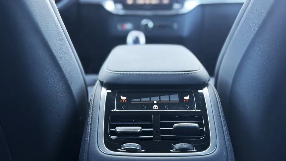 VOLVO XC90 XC90 B5 B AWD Plus Bright 7os aut