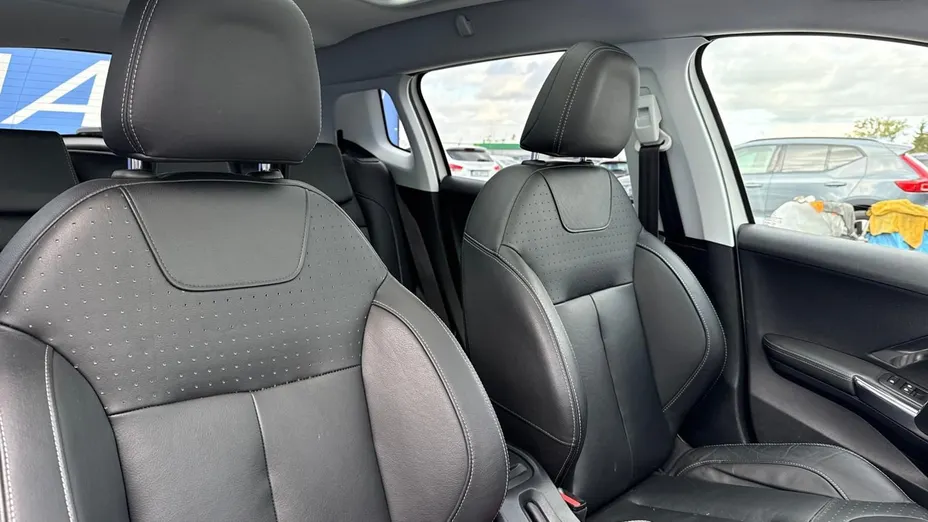 PEUGEOT 2008 -