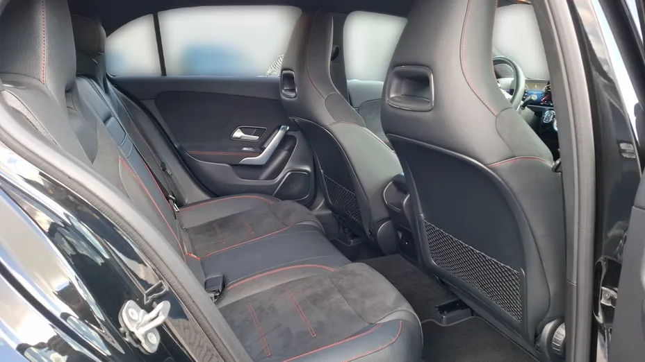 MERCEDES-BENZ A Klasa A 220 4-Matic AMG Line 8G-DCT