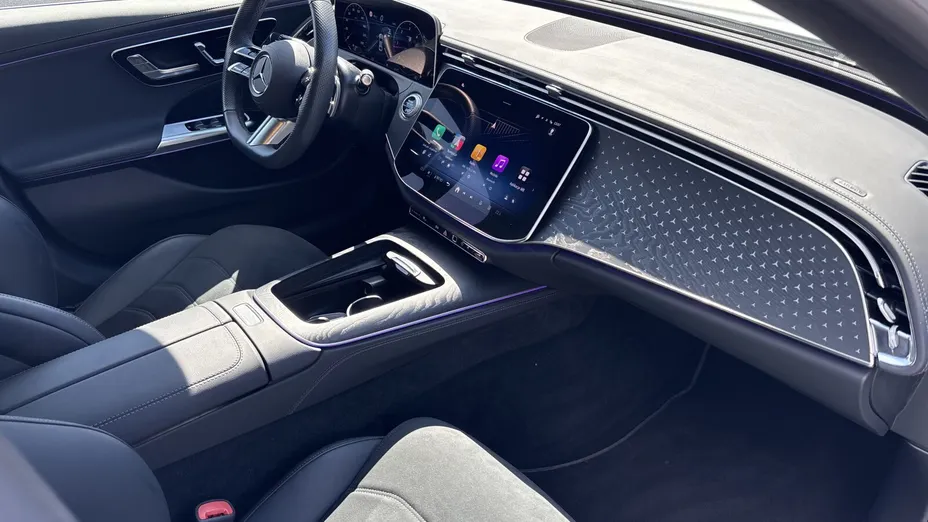 MERCEDES-BENZ E Klasa E 220 d mHEV 4-Matic AMG 9G-Tronic